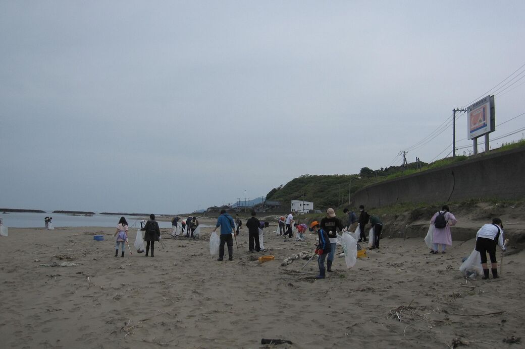 "Beach Cleanup × Learning" 2023