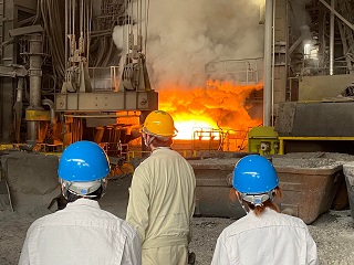 工場見学の様子