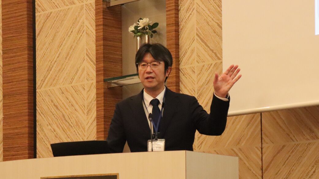 長岡工業高等専門学校　外山副校長による講演