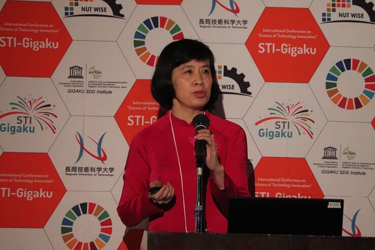 キーノートレクチャー：Dr. Nguyen Lan Huong