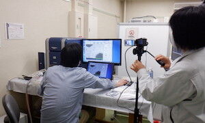 機器メンテナンスの実施の様子1