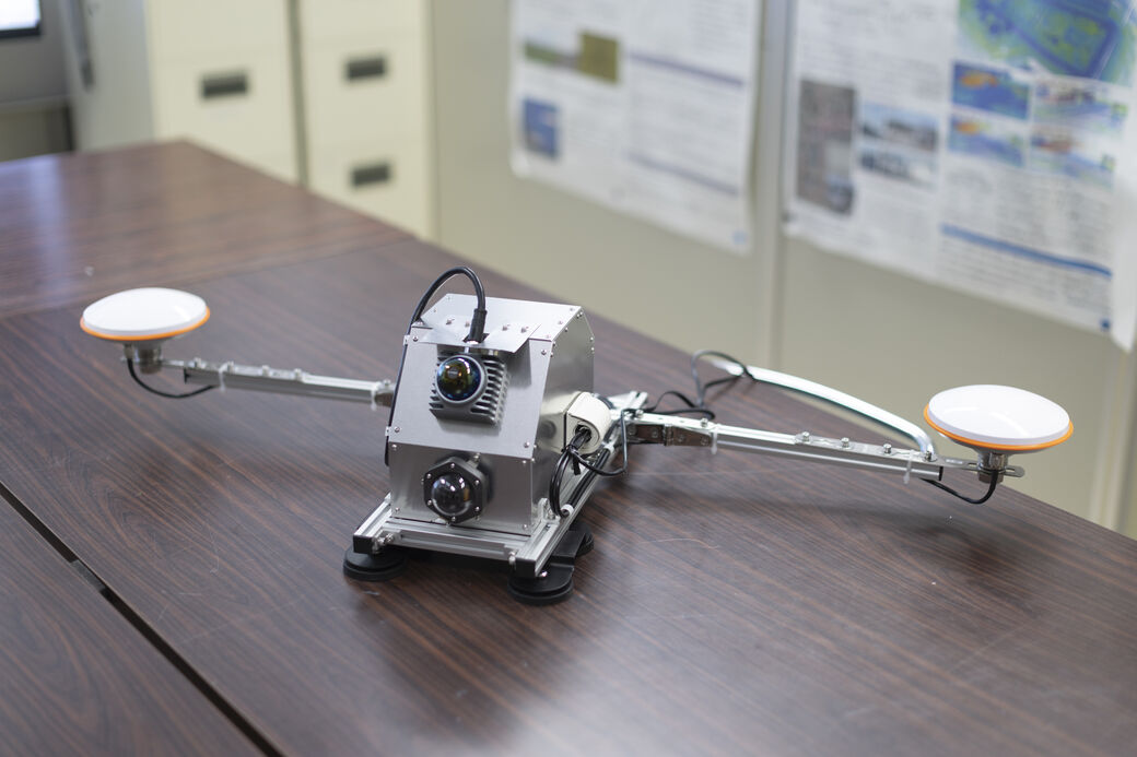 独自開発したモバイルマッピングシステム（MMS）